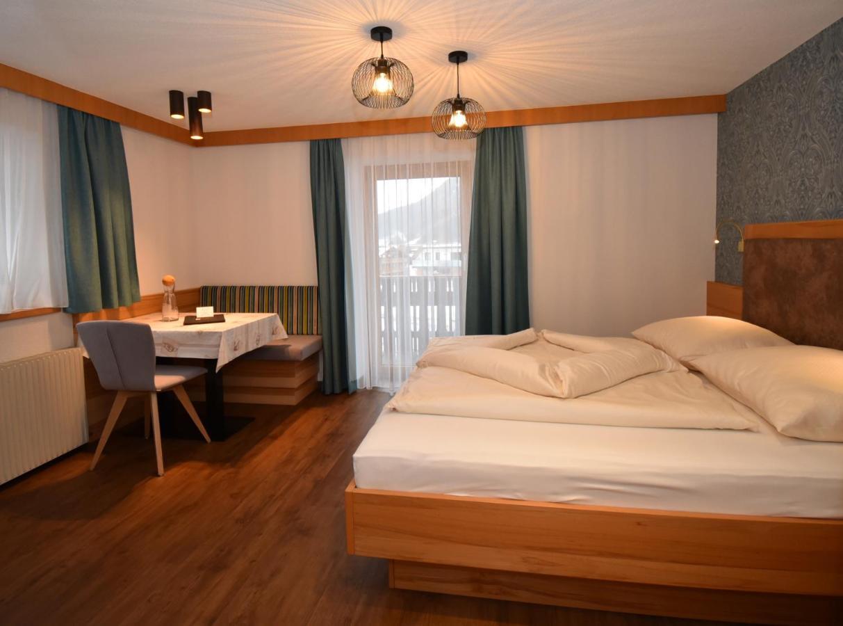 Haus Hubertus Apartment กัลเทือร์ ภายนอก รูปภาพ
