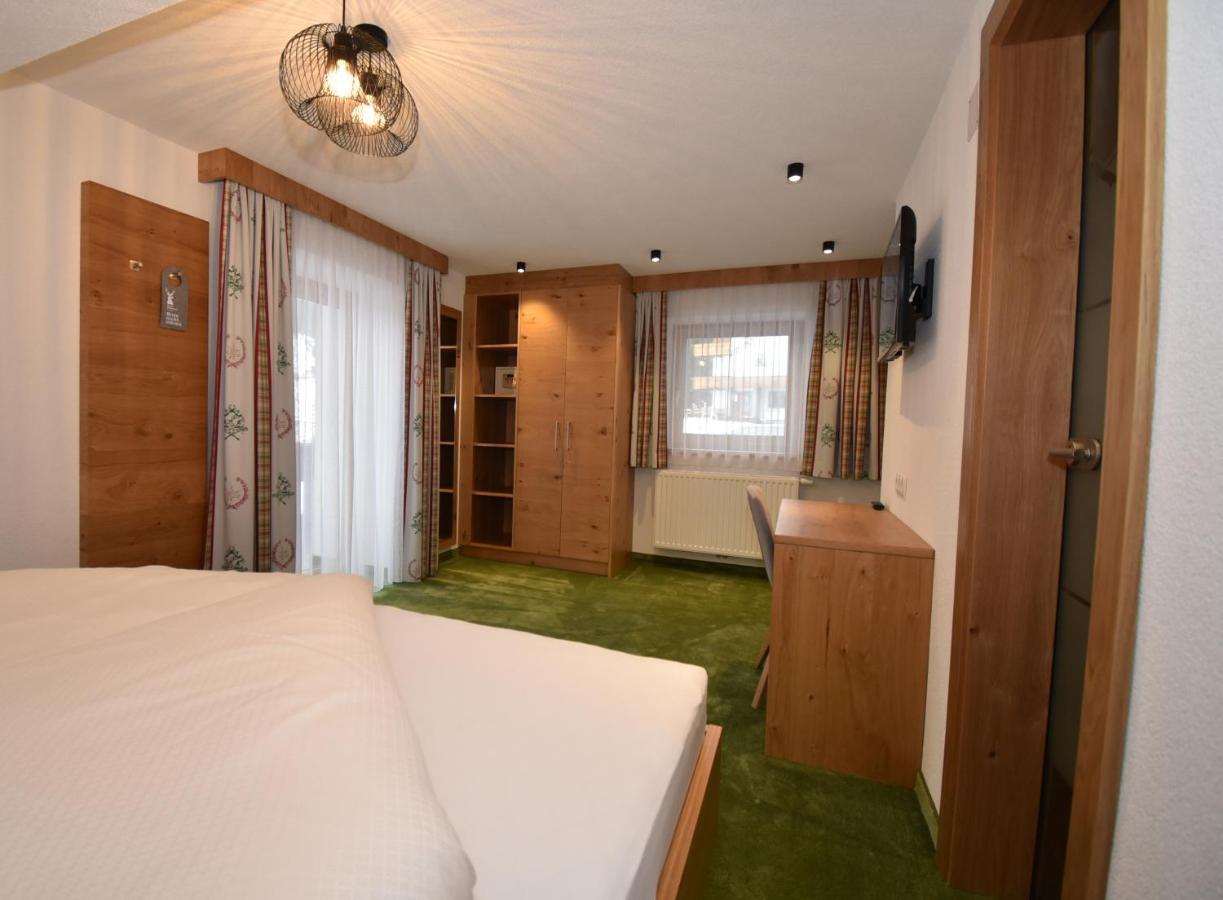 Haus Hubertus Apartment กัลเทือร์ ภายนอก รูปภาพ