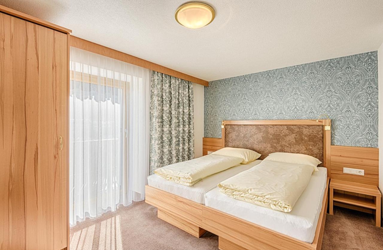 Haus Hubertus Apartment กัลเทือร์ ภายนอก รูปภาพ