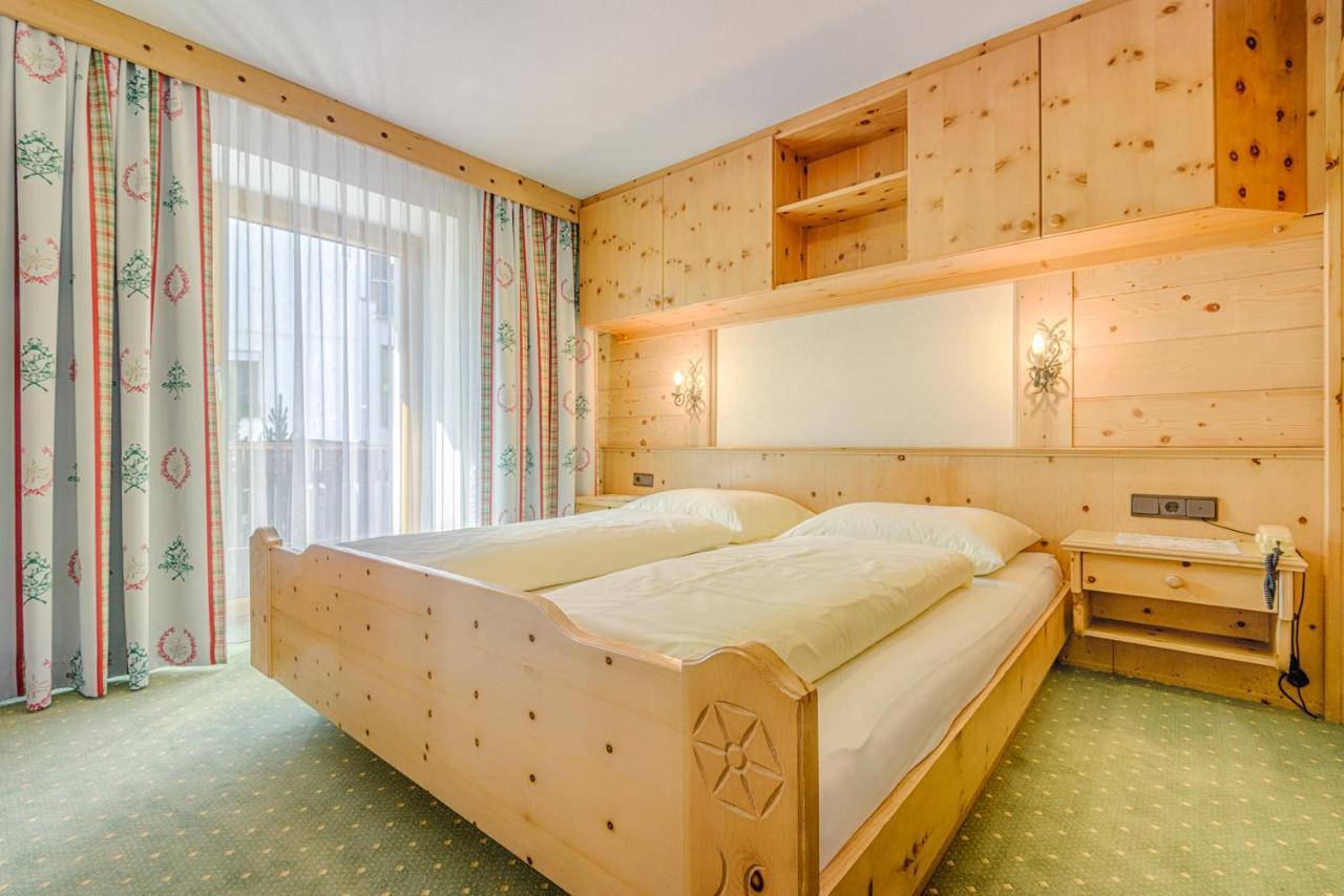 Haus Hubertus Apartment กัลเทือร์ ภายนอก รูปภาพ